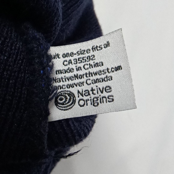 Native Origins Winter Hat. - Picture 6 of 6